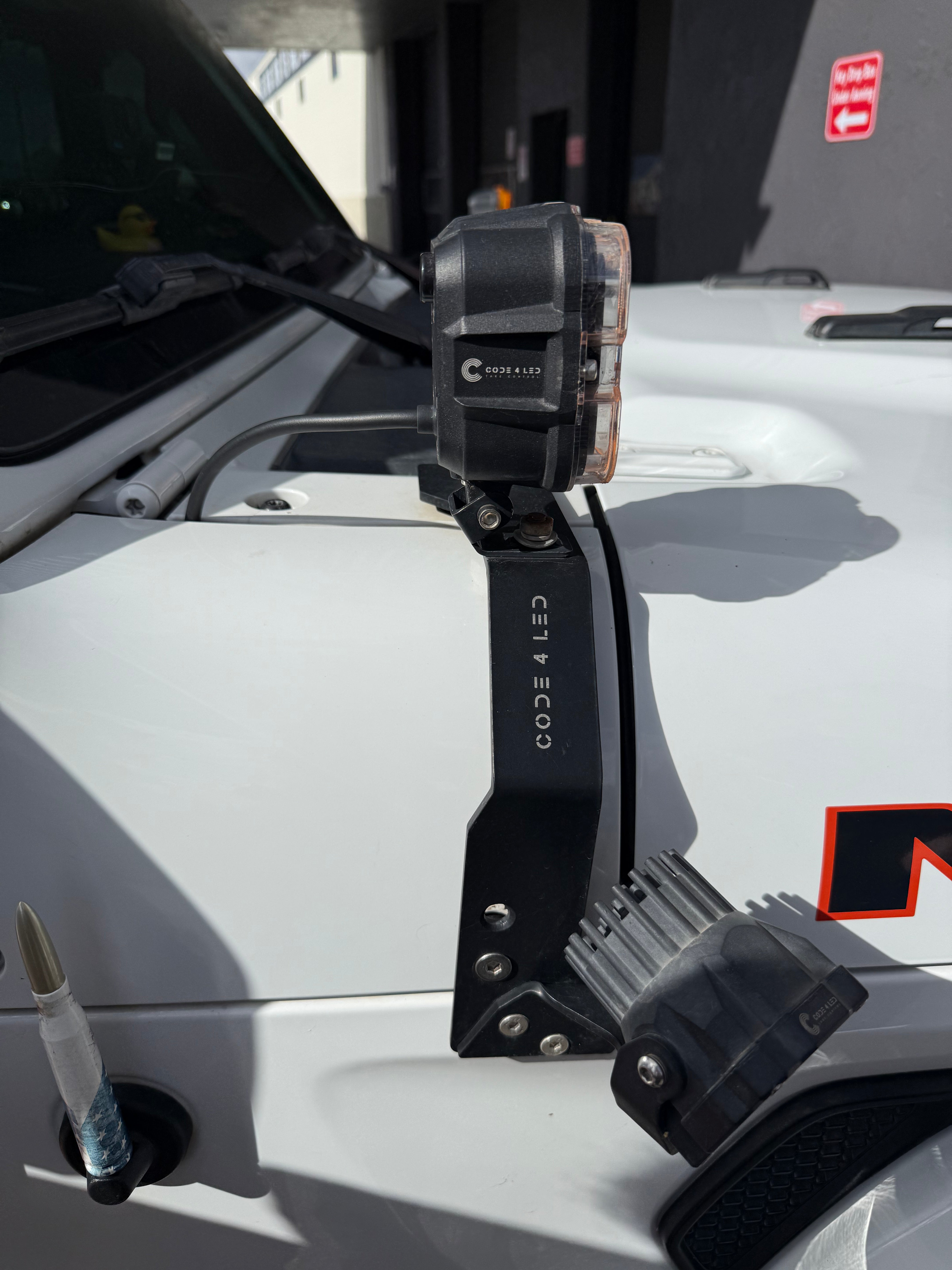 Code 4 LED JL/JT Universal Cowl Mount – Code 4 LED Supply