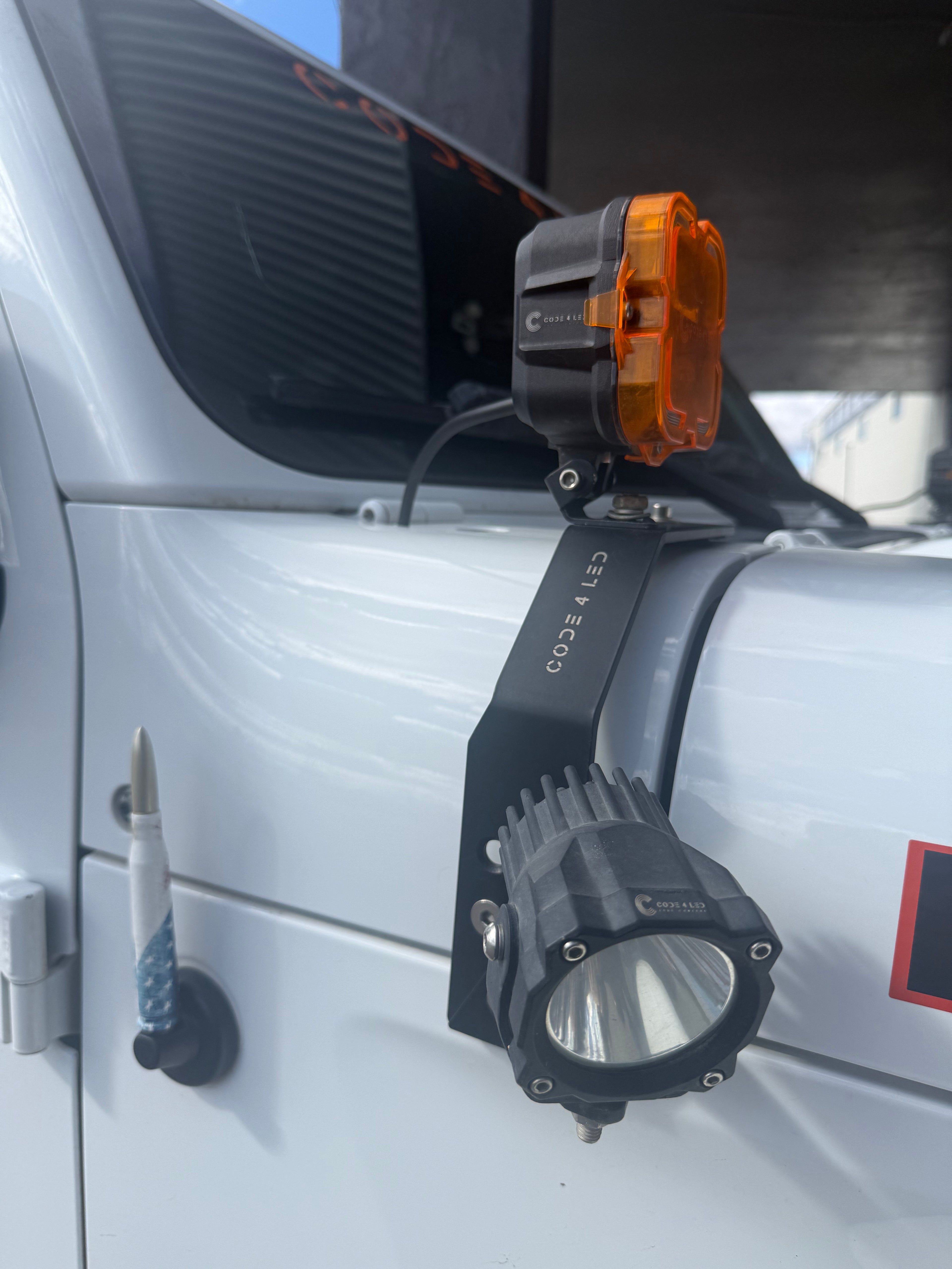 Code 4 LED JL/JT Universal Cowl Mount